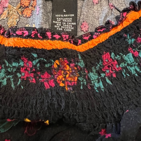 Rue 21 Floral Off the Shoulder Crop Top - Picture 9 of 10